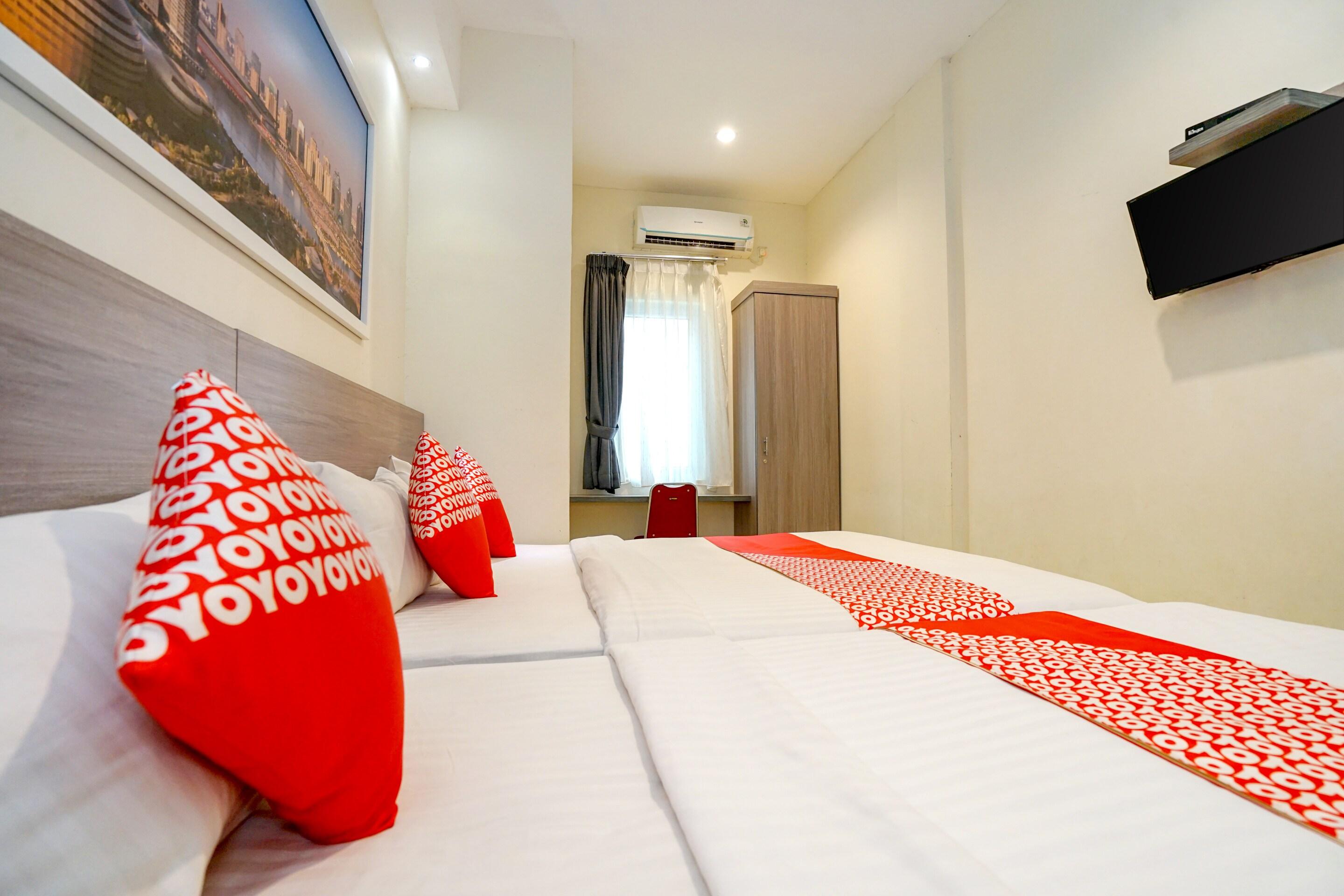 Oyo 251 The Maximus Inn Hotel Palembang Dış mekan fotoğraf