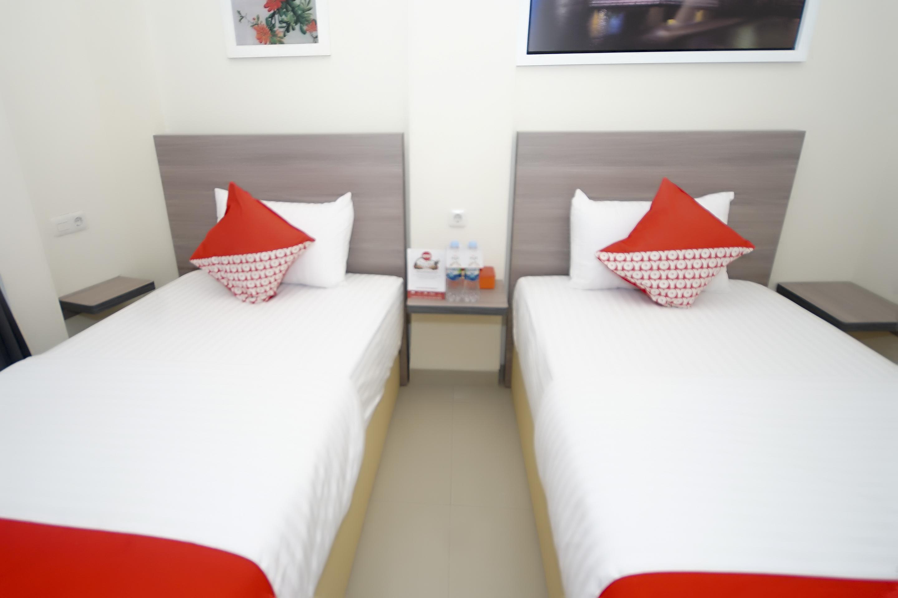 Oyo 251 The Maximus Inn Hotel Palembang Dış mekan fotoğraf