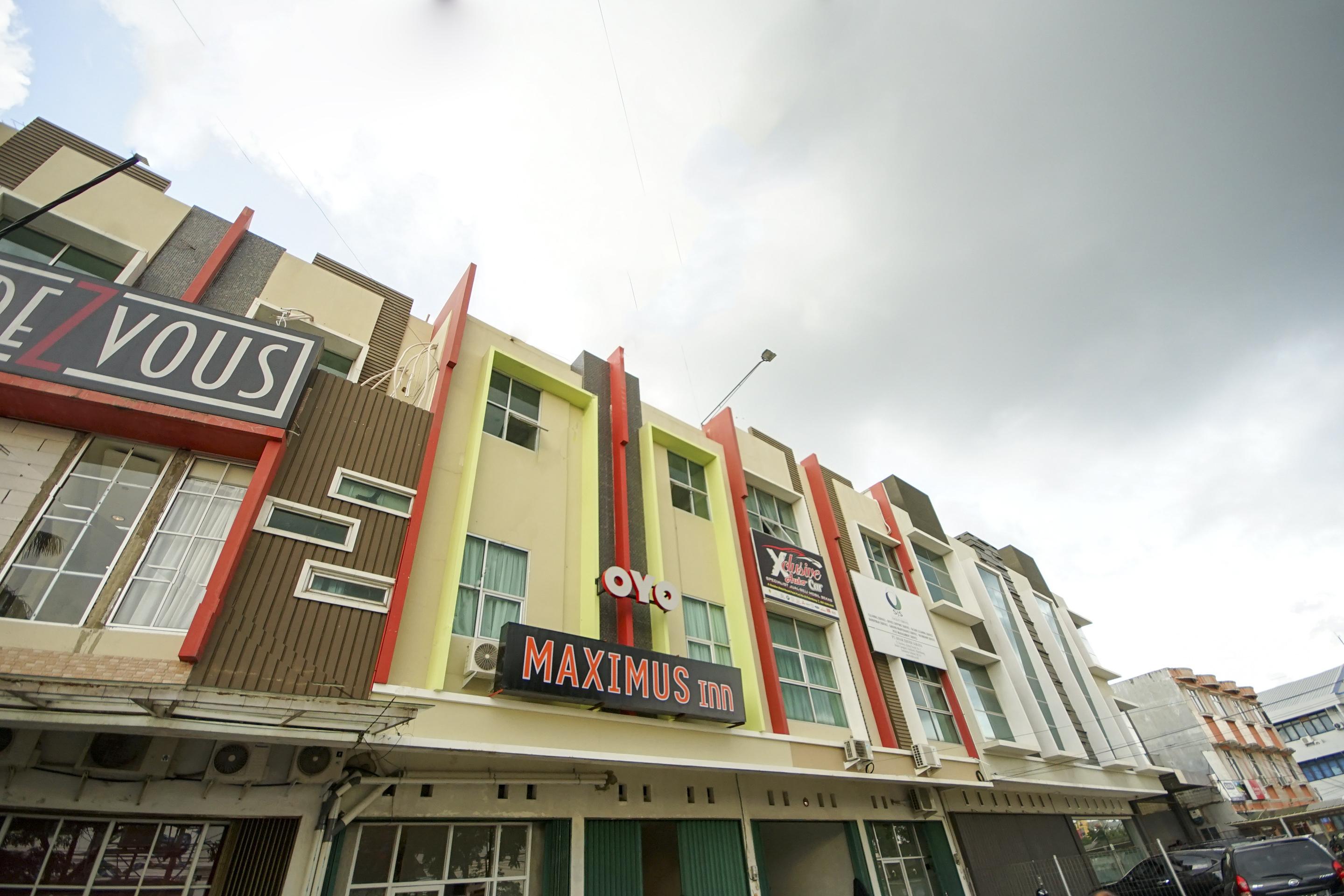 Oyo 251 The Maximus Inn Hotel Palembang Dış mekan fotoğraf