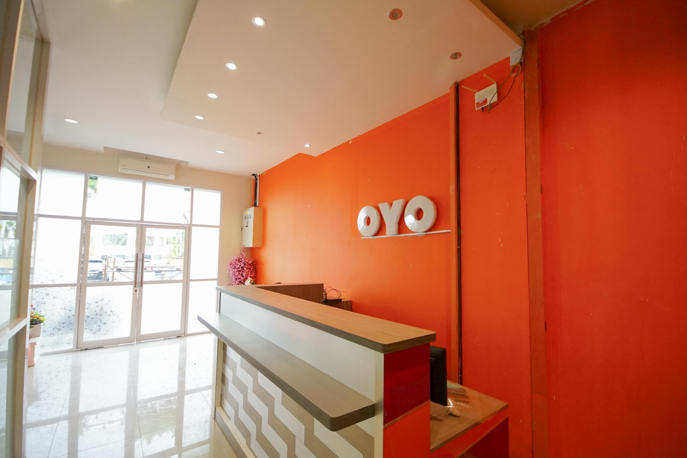Oyo 251 The Maximus Inn Hotel Palembang Dış mekan fotoğraf