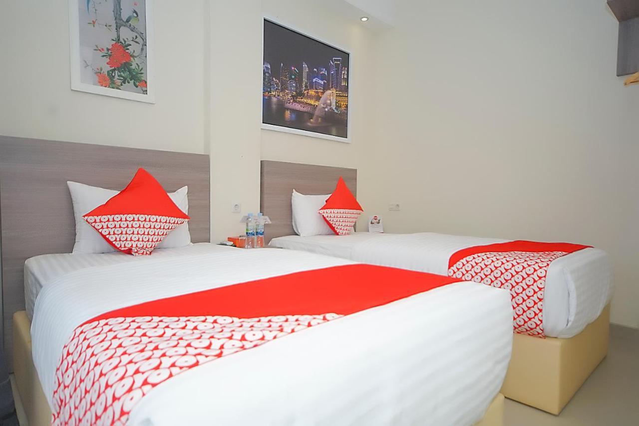 Oyo 251 The Maximus Inn Hotel Palembang Dış mekan fotoğraf